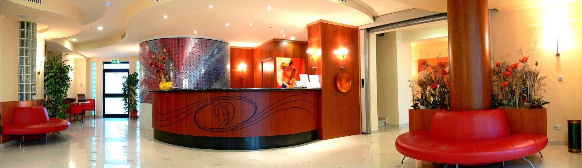 Hotel Duca Degli Abruzzi Montesilvano Luaran gambar